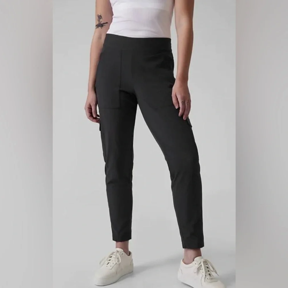 Athleta Chelsea Cargo Pants size 0 - Picture 3 of 6